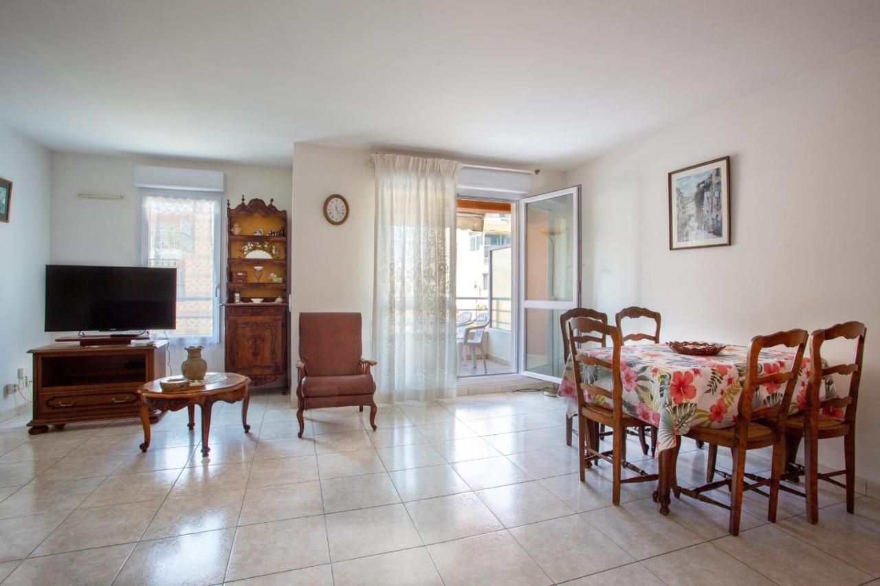ניס Apartment With Sea View With Two Bedrooms מראה חיצוני תמונה