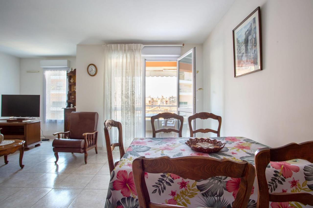 ניס Apartment With Sea View With Two Bedrooms מראה חיצוני תמונה
